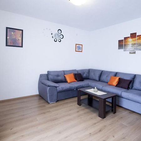 Apartment Jelcic Podstrana Exterior photo