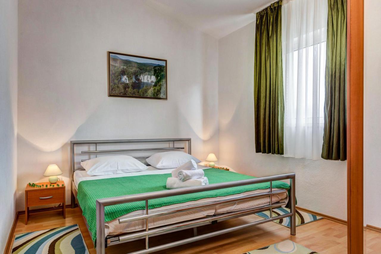 Apartment Jelcic Podstrana Exterior photo