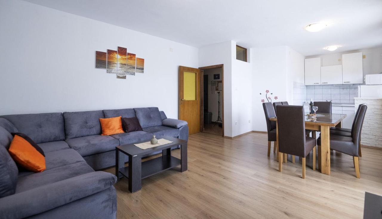 Apartment Jelcic Podstrana Exterior photo